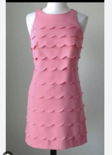 WHBM Scalloped Tiered Shift Dress. US 6, 8