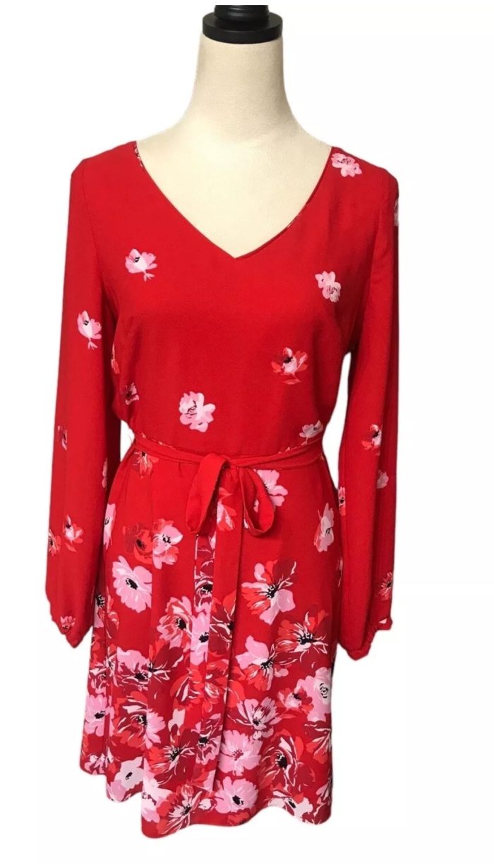 White House Black Market Floral Dress.   6 - Image 2