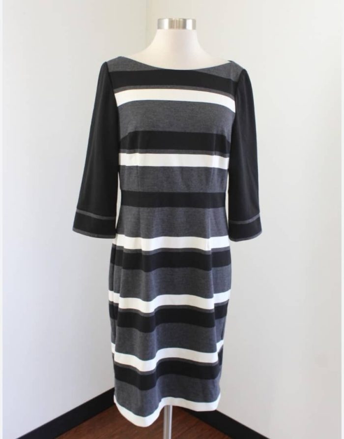 White House Black Market Dress. US 14 - Image 4