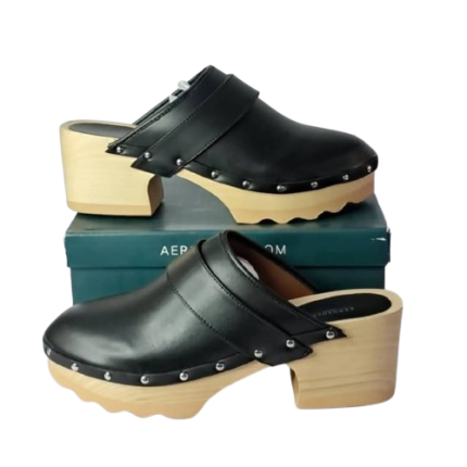 Aerosoles Aware Leather Clogs