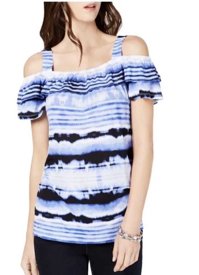 International Concept Strap top with cut-out shoulder 