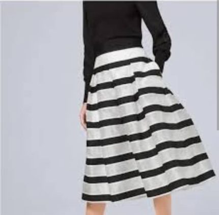 White House Black Market  full Skirt.  US 14