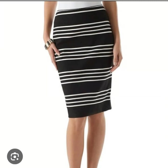 White House Black Market Skirt. US 2, 4 & 10 Avaliable