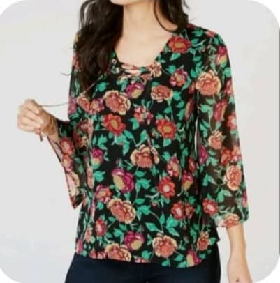 Thalia Sodi Floral Top