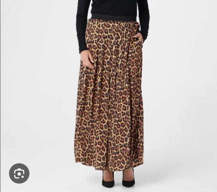 Joan Rivers Maxi Skirt. Small