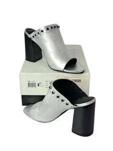 Sol Sana Slip on