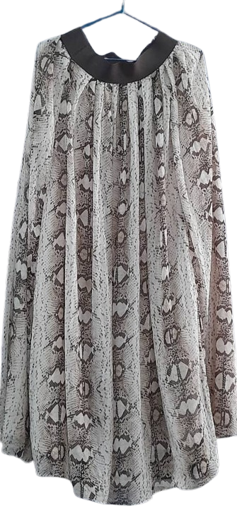 White House Black Market maxi skirt. Size. 0