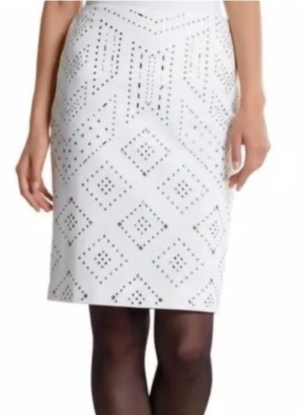 White House Black Market Skirt. US 2, 4, 6
