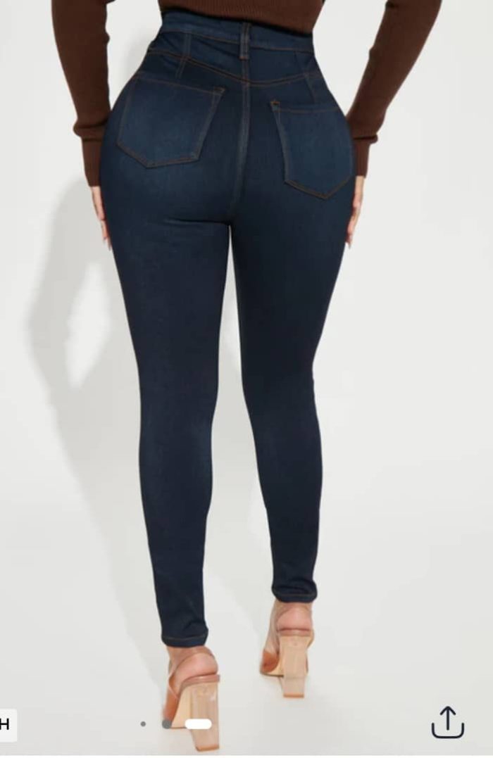 Fashion Nova Petite Eva Super Soft Curvy Skinny Jean. US 11, 15 - Image 3