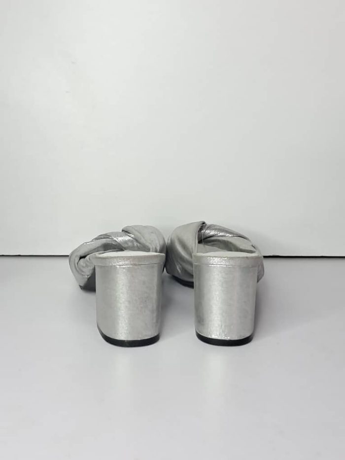 Adrianna Papell Slip-On. US 8M - Image 3