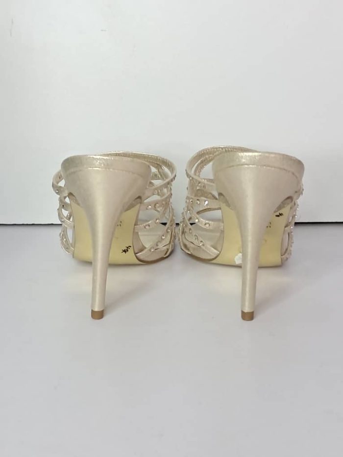 Adrianna Papell Slip-On. US 8M - Image 2