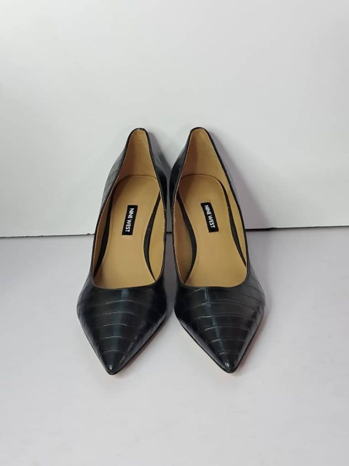 Nine West Pumps. US 9M - Image 2