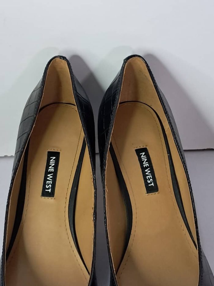Nine West Pumps. US 9M - Image 4