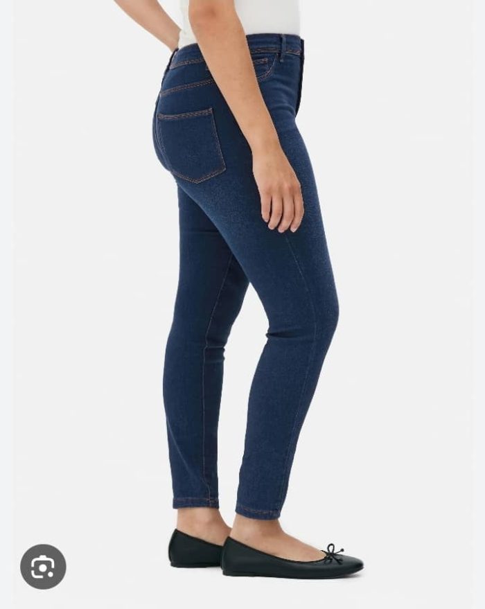 Denim co Skinny Mid rise Jeans. US 12 - Image 2