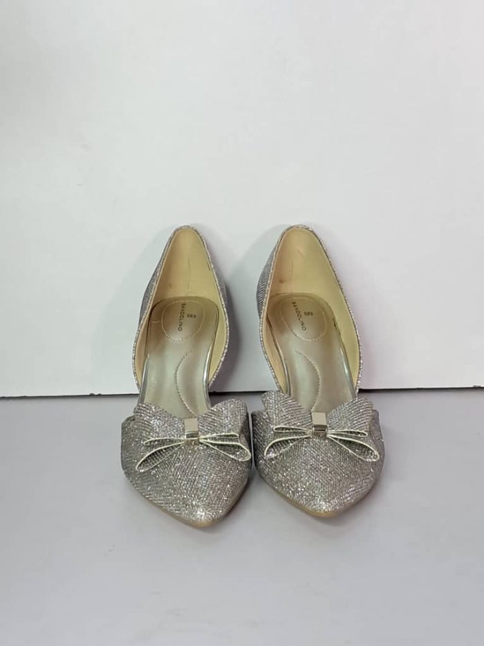 Bandolino Pumps. US 8.5 - Image 2