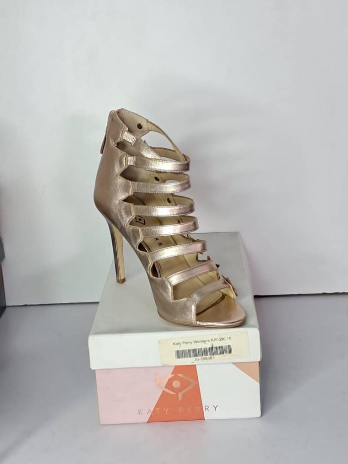 Katy Perry Heel Sandals. US 8.5 - Image 2