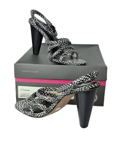 Vince Camuto Sandal. US 9M