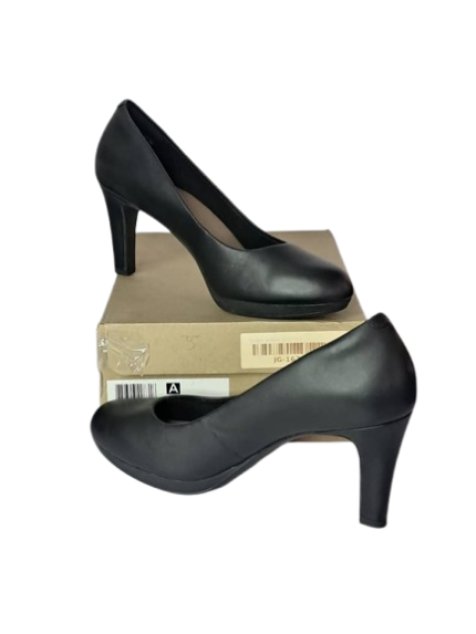 Clarks Collection Pumps. US 8.5