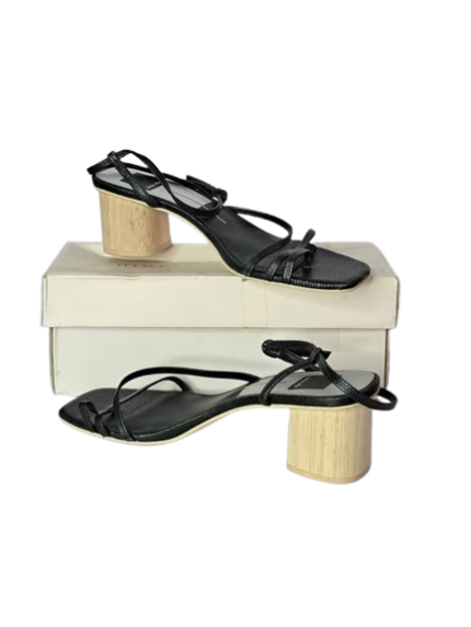Dolce Vita Sandals. US 9