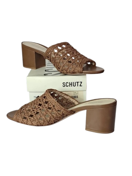 Schutz Slip-On. US 11B