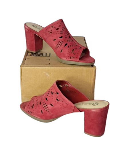 Bella-Vita Slip-On. US 11N