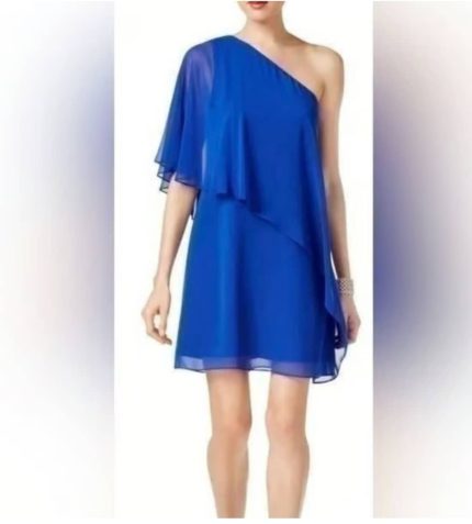 Vince Camuto Top. US 6